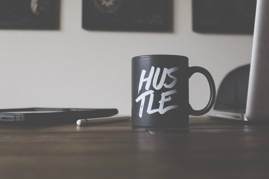 How to Make Over $60 per Hour with a Side Hustle Online