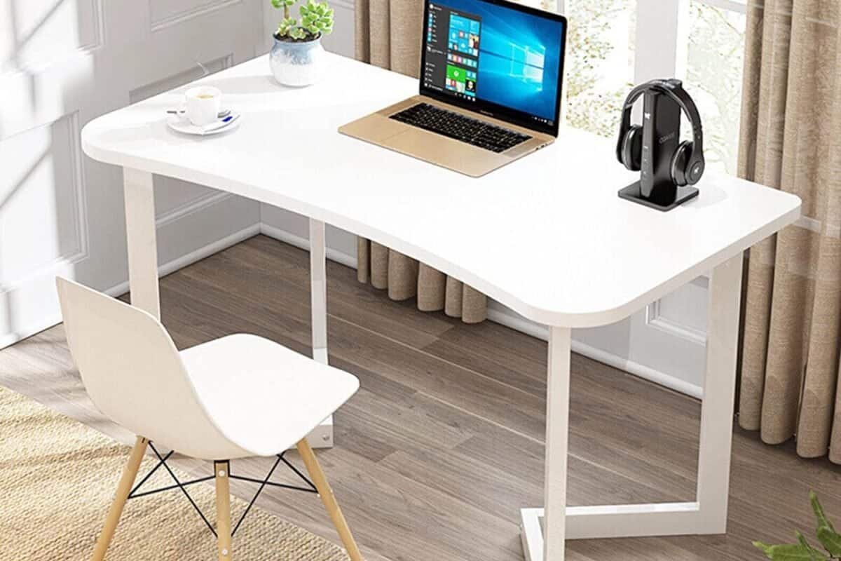 Modern Simple Style Laptop Table Review